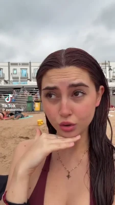 evabatistaa - Pool day 🥰