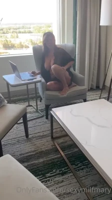 sexymilfmary - Tongue and titties. Such a good combo~