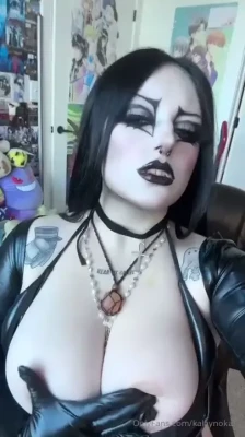 kalaynokayy - Onnmy knees ready suck dick