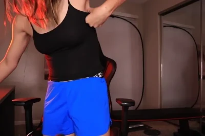 rand_mia - Ending January with two banger videos I just filmed! One is a body