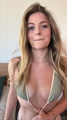 jessnjamez - Love FaceTimeing w @kc90001 🥵 Would you guys like to see more