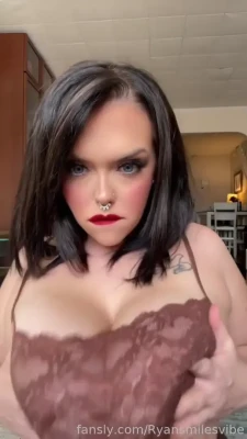 officialpawgqueenx2 - I believe in you we can get 4 more likes lol  Here you go pussy play