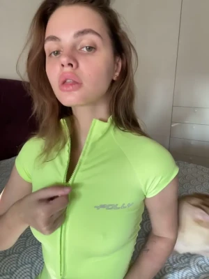angelsetfree - 2 pics and a clip 🤩