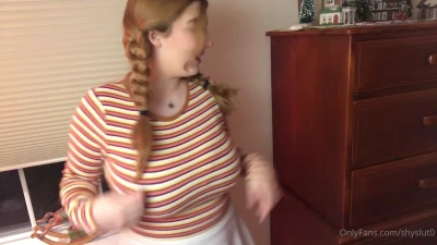 shyslut0 - Jumping out of a nightie.