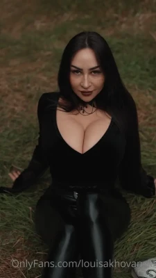 bklara11 - You all have a Xmas Present in your messages!