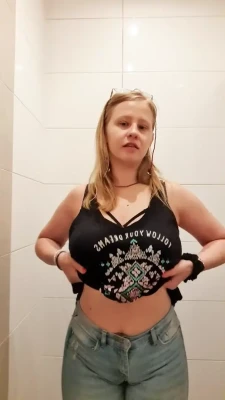 polarainbow - Attempting again to upload my video 🤸🏾✨️
