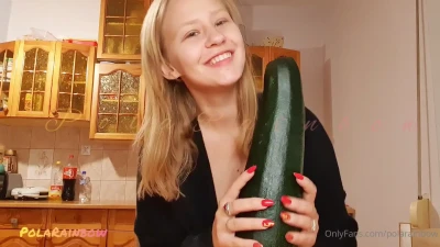 polarainbow - Want to see me play with myself?