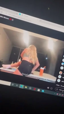 gabriellemoses - Super horny today! 🙌🏼