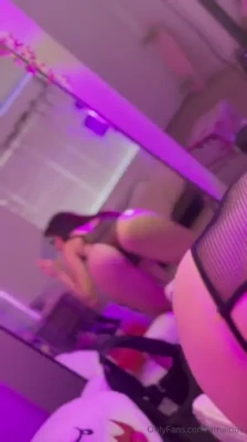 amiiinuu - Fat pussy energy.