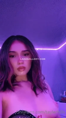 taylerhillss - Eyes on me babe, only on me! 😈