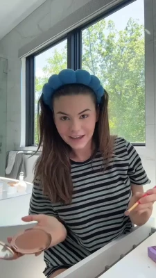 ashleytervort - Remember that if u like, your tips are greatly appreciate it