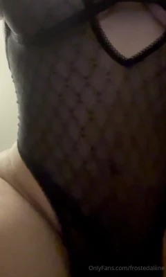 lissaaires - ღ(◔ڼ◔ღ )ミ Do I need to pull my panties up even higher?