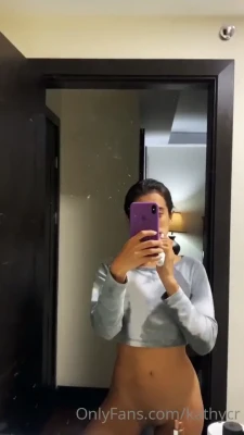 kathimodel - i just love taking naughty pics of my ass like this... i hope u do