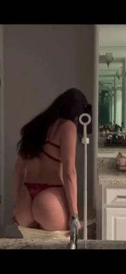 noelleemily