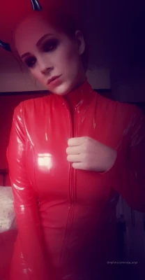 lady_onyx - I can use a hand right now 😊