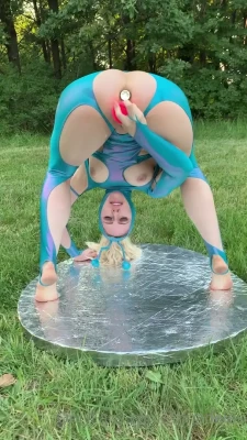 annadelos - Juicy booty pics! Happy hump day!