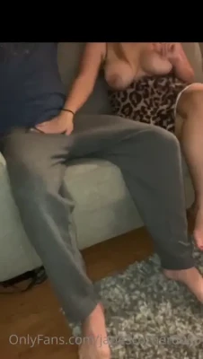 jadescorner8086 - body so smooth and soft 😏  hope you’re all enjoying your weekend