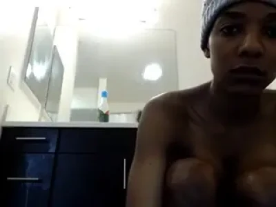 frankiiy_ - Barefoot Worship and Foot Smelling Handjob  In my new clip, I treat
