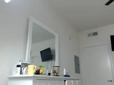frankiiy_ - i looked threw my old phone and saw so many pics from myself where i