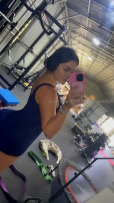 genesislopez - Pics from tonight coming