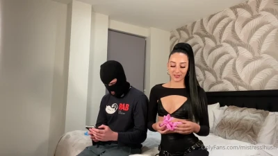 mistresslhushclips - Bit of a funny impression of Grinch to live the mood today