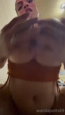 wandapotts69 - her boobs were sore so i gave them a little exotic massage 🤭 i'm