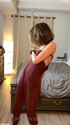 petitfreak69b - sweet dreams 😘