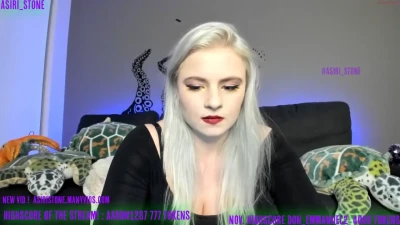 asiri_ocean_free - 💕🥺 Lets Cum and play together Daddy! I’m running a sale that