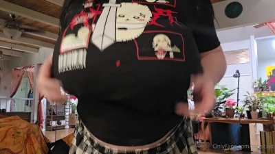 misscxxt - Reminder: I have not opened customs back up.