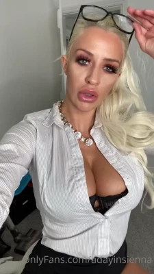 adayinsienna