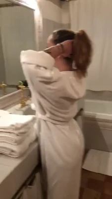 lizadelsierra - heard you like bush 👀🥰❣️
