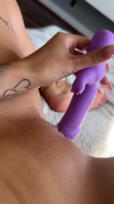 caro_loesel - No makeup tiddy selfies!!! Only on #onlyfans