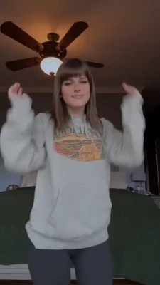 haesicks - Milf booty   Cooking something really soon so keep an eye out for it