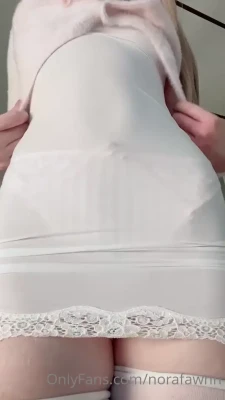 norafawn - I would love to have your hand as my necklace