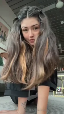 onlyseraphinexxx - Swipe for boobies