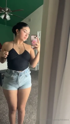 onlyseraphinexxx - What you see when you wake up 🥺🤍