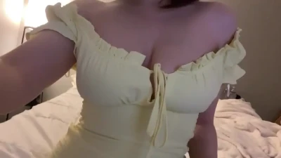 dulctdoll - Where are you looking at? 👀😏