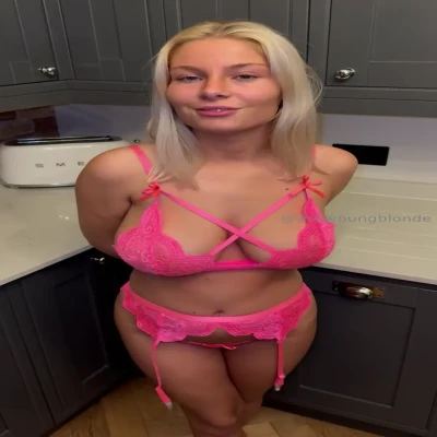 mollymercedes - Good morning guys! 💖 💋 part 1