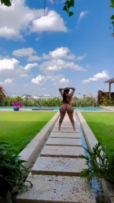 sazondepuertorico - swallow all of me 🍑🦶🏽🥜