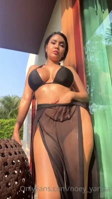 noey_yanisa - Booty🍑so Phat👅💦and oh so juicy💦
