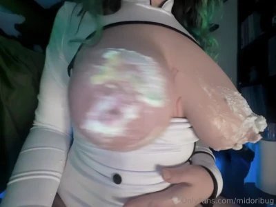 midoribug - "Help I Can't Jerk Off"- Hot new taboo video! Two broken arms but I
