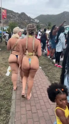 ryleerabbit - You should be under me rn 🥵