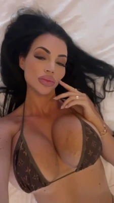 yvonne_bar - You walk in and find me like this, what's your next move?