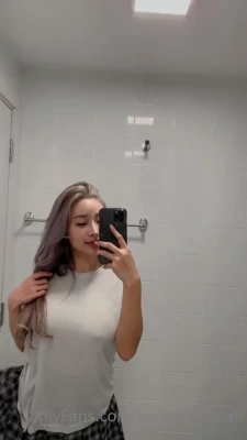 bunny - im bored..... hmu 😘