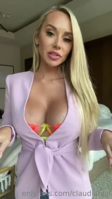 claudiafijal - My famous ass hole 😍