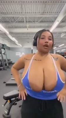 misstaniaramos - Want to join me? 💋
