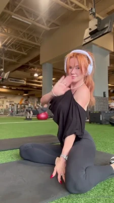 tamarasuethorne - 🇺🇲 𝘐'𝘮 𝘚𝘏𝘌𝘐𝘓𝘈 😏👣 𝘈𝘯𝘥