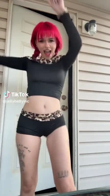 thejellybelly - 💋 Happy Wednesday, loves 💋  🥵 These tits want to play, I'm