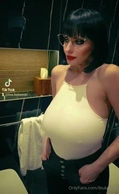 lbukawski - Hot bi threesome with anal and bi stacks! @baxxxbox @jessica.aaren