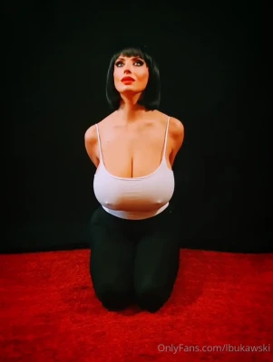 lbukawski - Your cum in here ↘️💦↙️